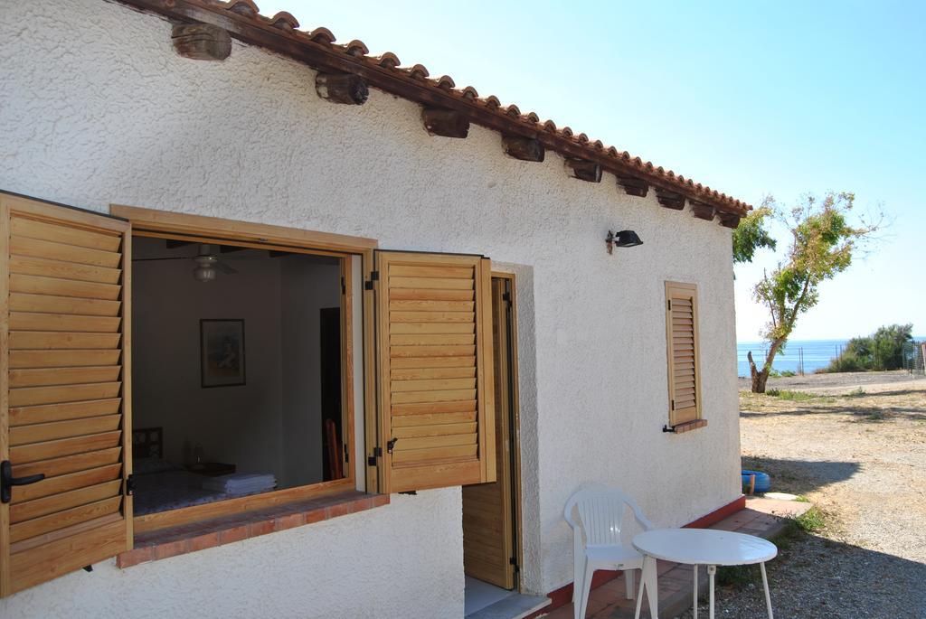 Camping B&B Gioiosa Gioiosa Marea Exteriör bild
