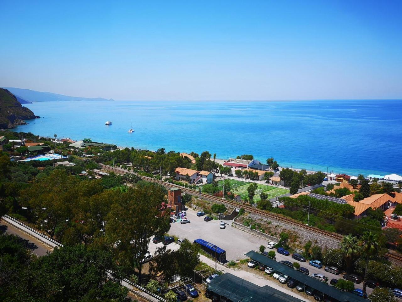 Camping B&B Gioiosa Gioiosa Marea Exteriör bild
