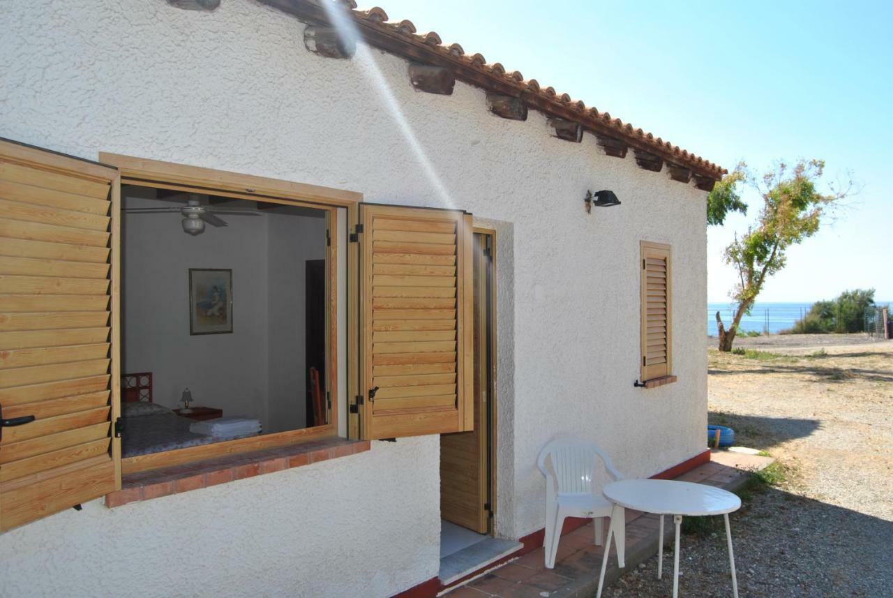 Camping B&B Gioiosa Gioiosa Marea Exteriör bild